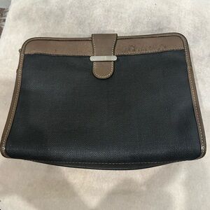 Dunhill pouch